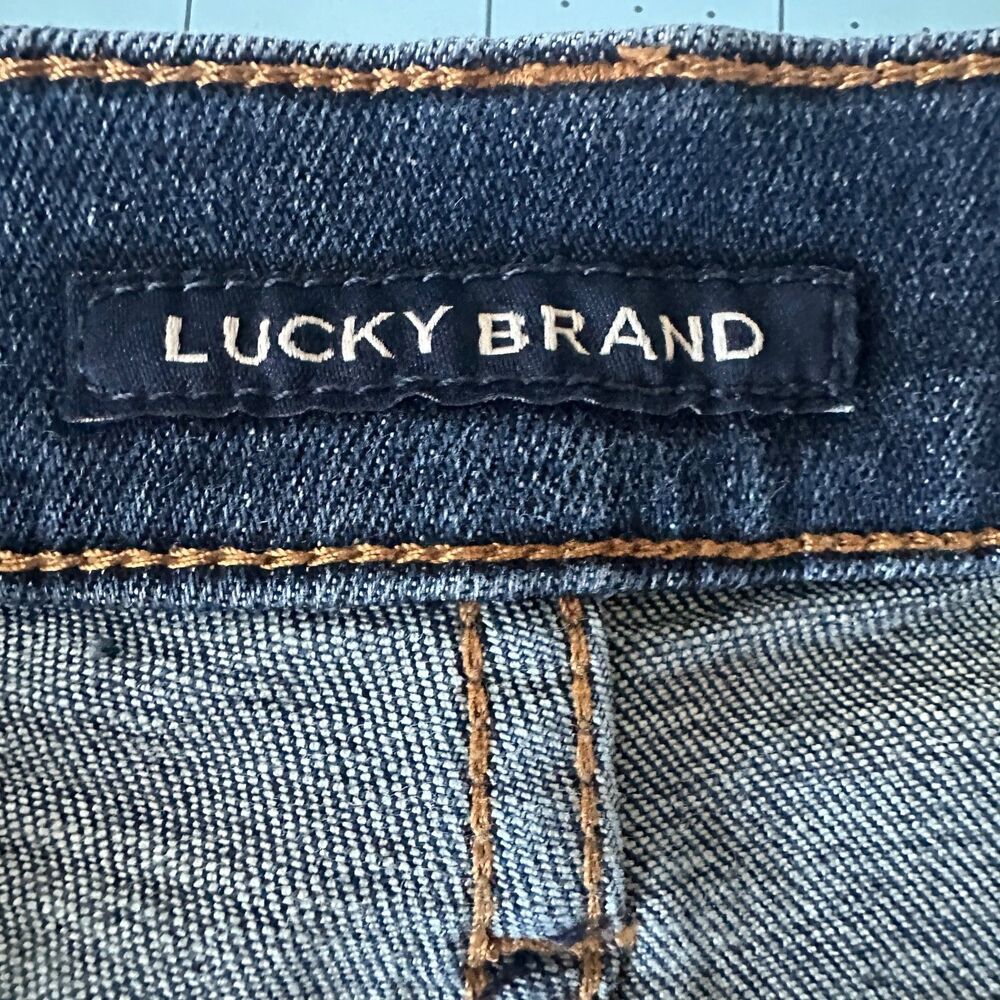 Lucky Brand 223 Men's Straight Jeans 42x32 Blue Medium Wash Casual Denim - Picture 3 of 5